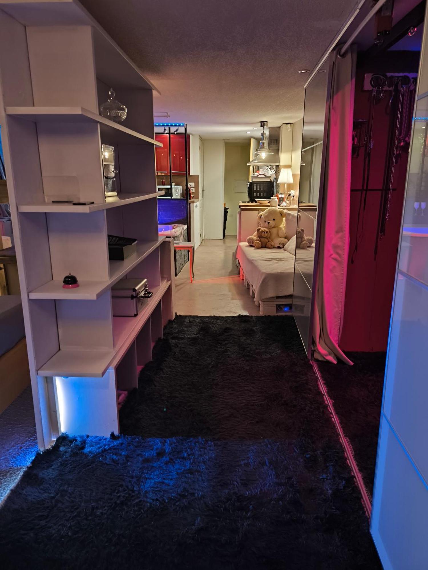 Love-Room Discret 40 M2 Bormes Les Mimosas Village Avec Terrasse 外观 照片