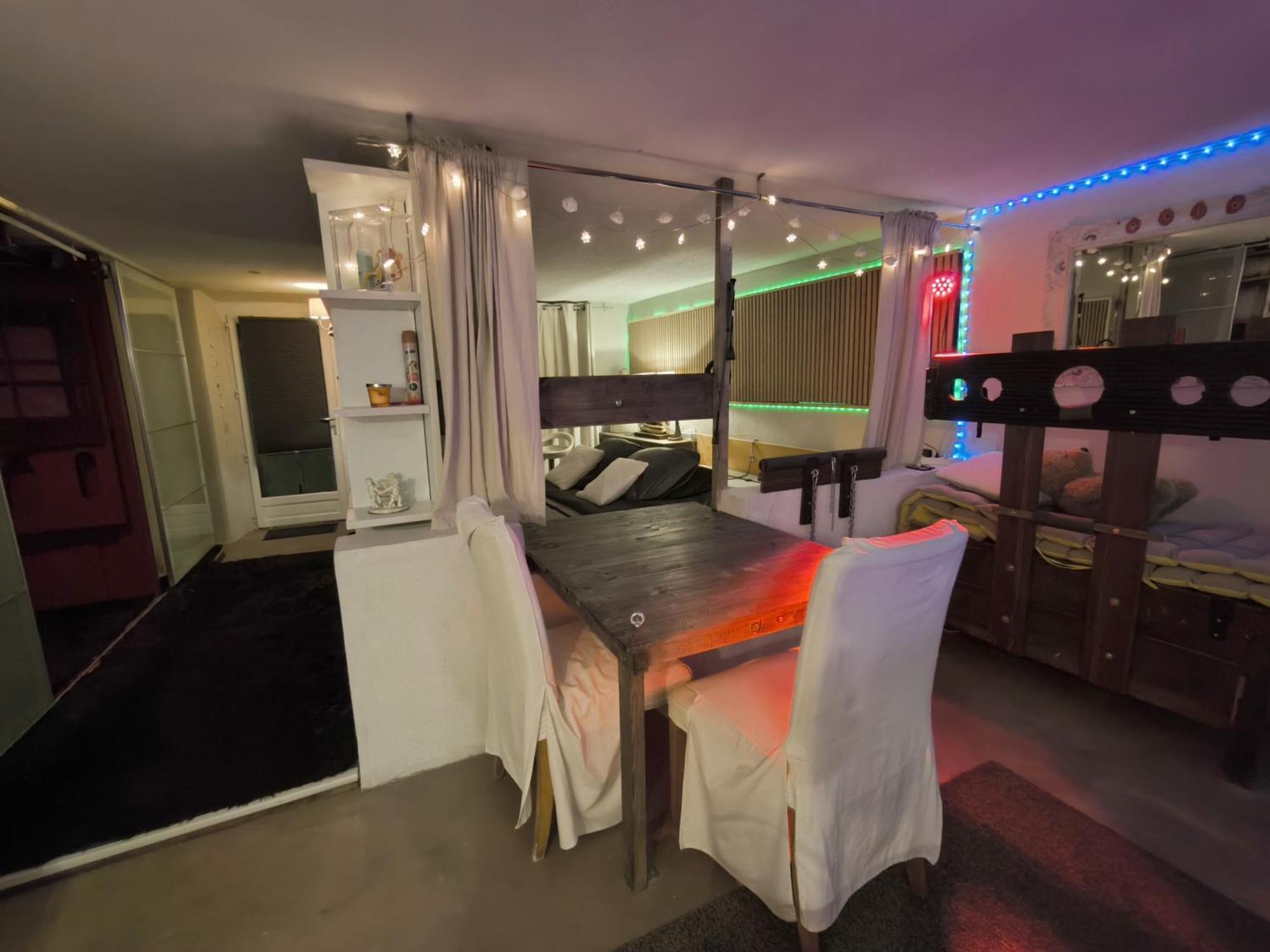 Love-Room Discret 40 M2 Bormes Les Mimosas Village Avec Terrasse 外观 照片