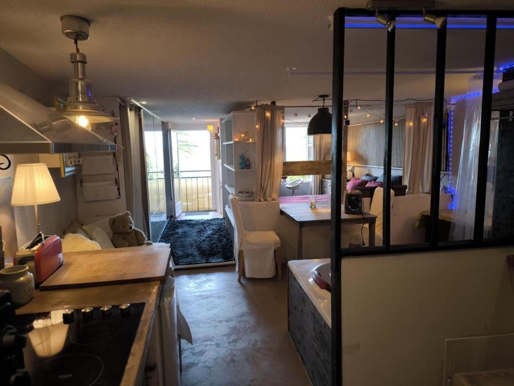 Love-Room Discret 40 M2 Bormes Les Mimosas Village Avec Terrasse 外观 照片