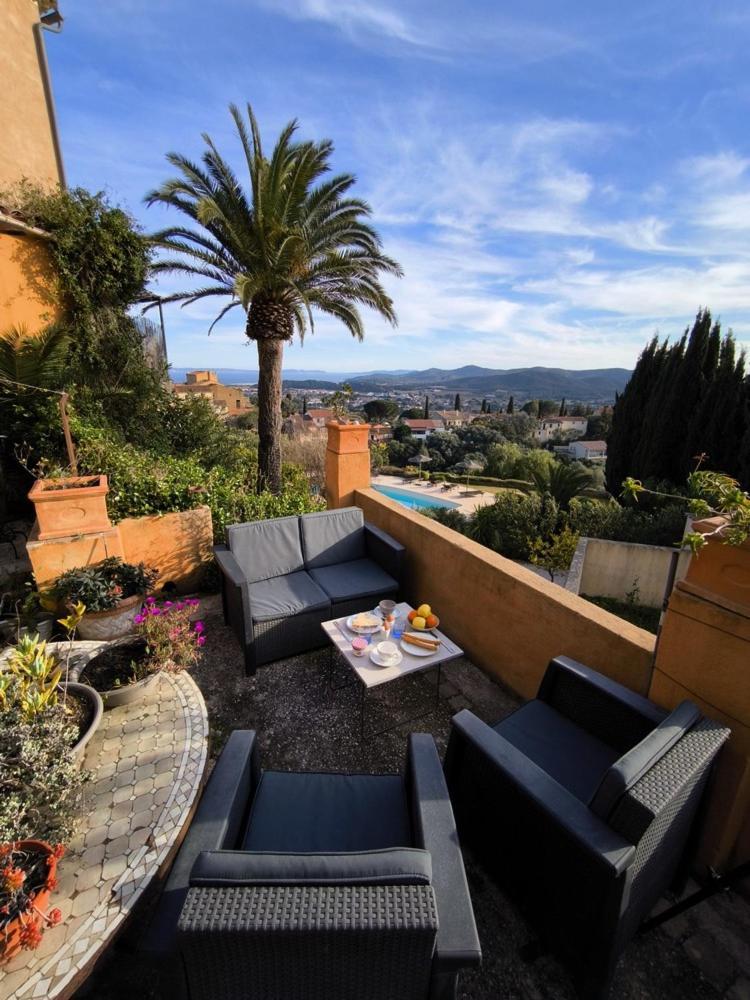 Love-Room Discret 40 M2 Bormes Les Mimosas Village Avec Terrasse 外观 照片