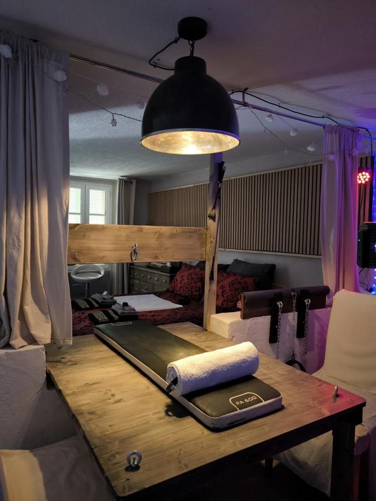 Love-Room Discret 40 M2 Bormes Les Mimosas Village Avec Terrasse 外观 照片