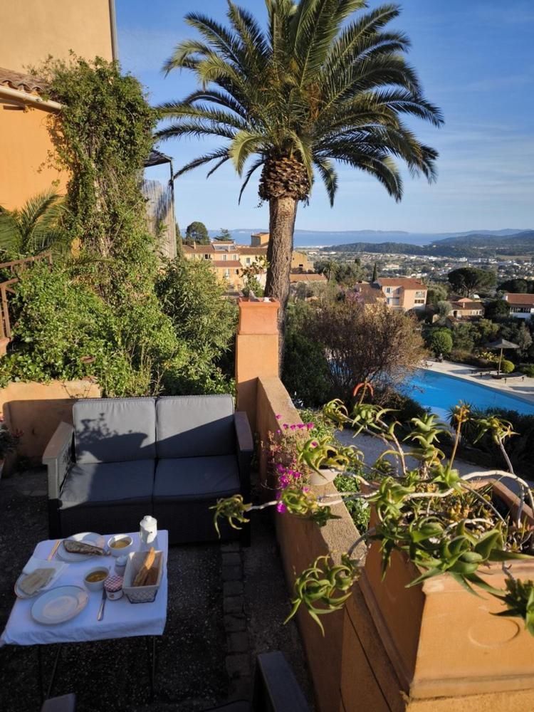 Love-Room Discret 40 M2 Bormes Les Mimosas Village Avec Terrasse 外观 照片